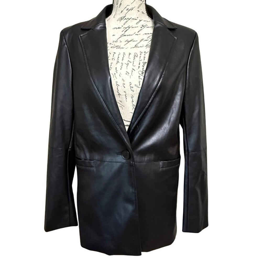 Evereve Perry St Vegan Leather One Button Blazer Small Black NWT Tiny Flaw